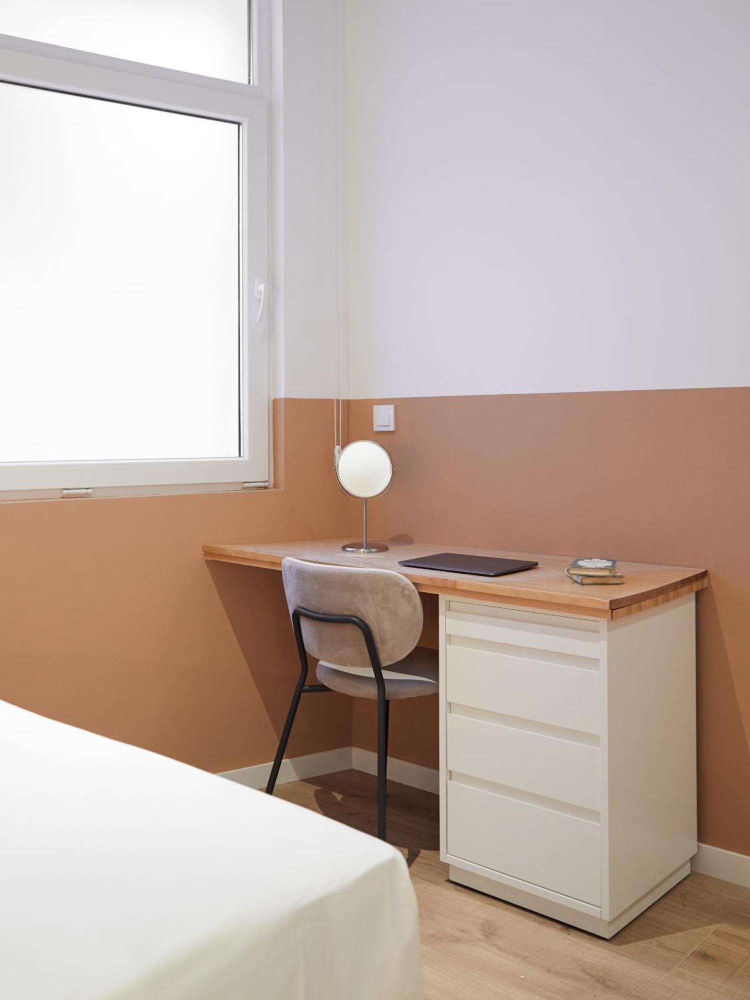 Ola Living Hostal Tetuan Madrid Bagian luar foto