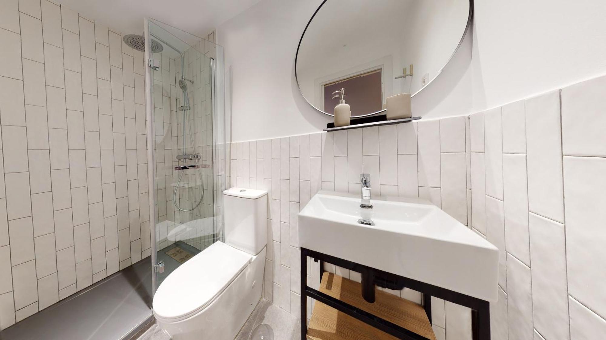 Ola Living Hostal Tetuan Madrid Bagian luar foto