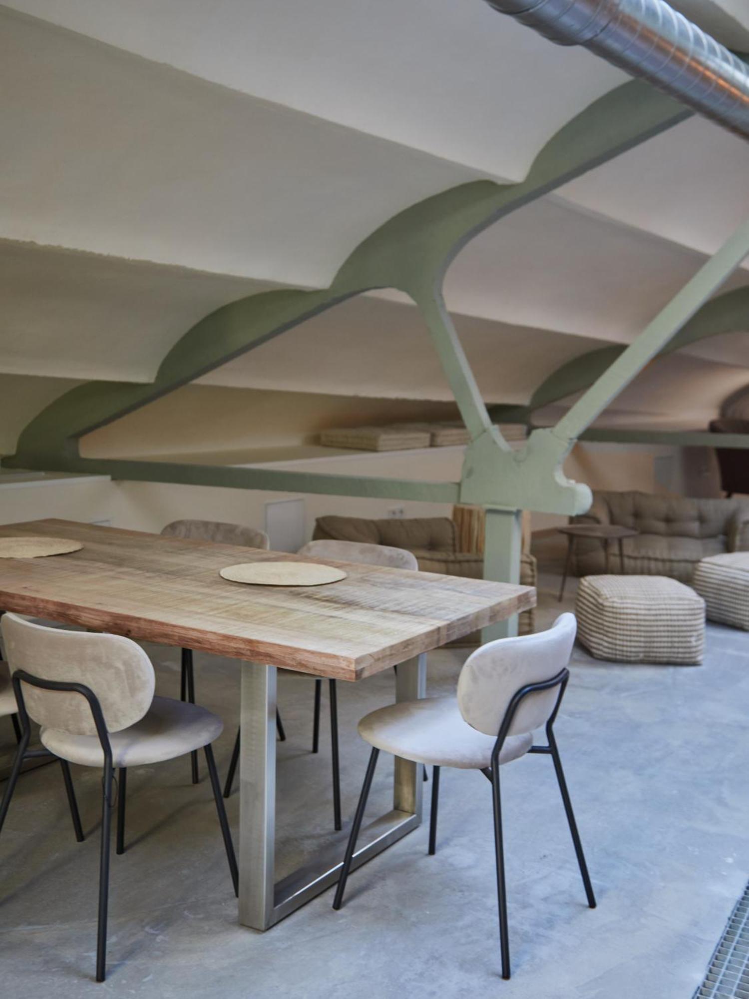 Ola Living Hostal Tetuan Madrid Bagian luar foto