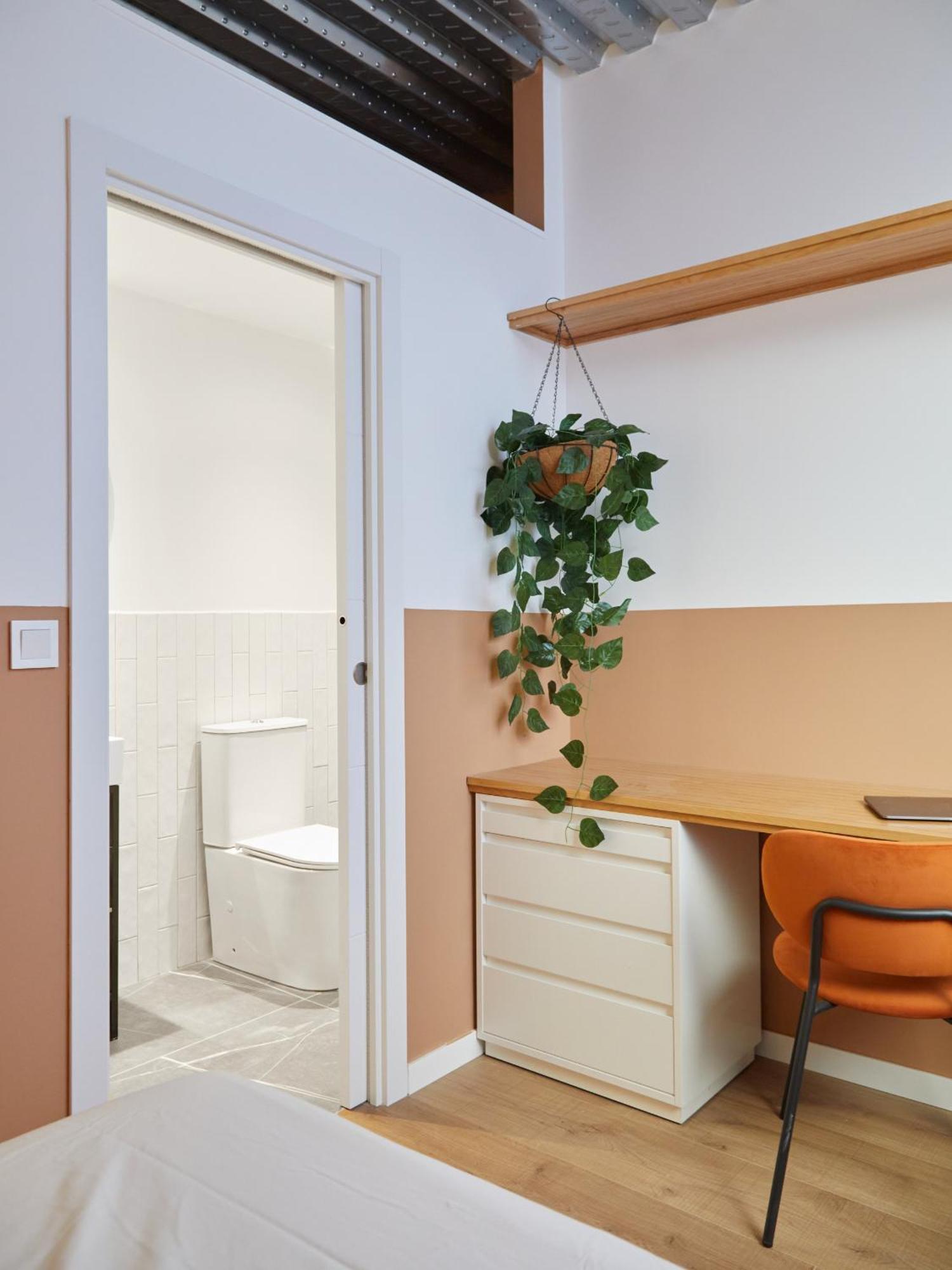 Ola Living Hostal Tetuan Madrid Bagian luar foto